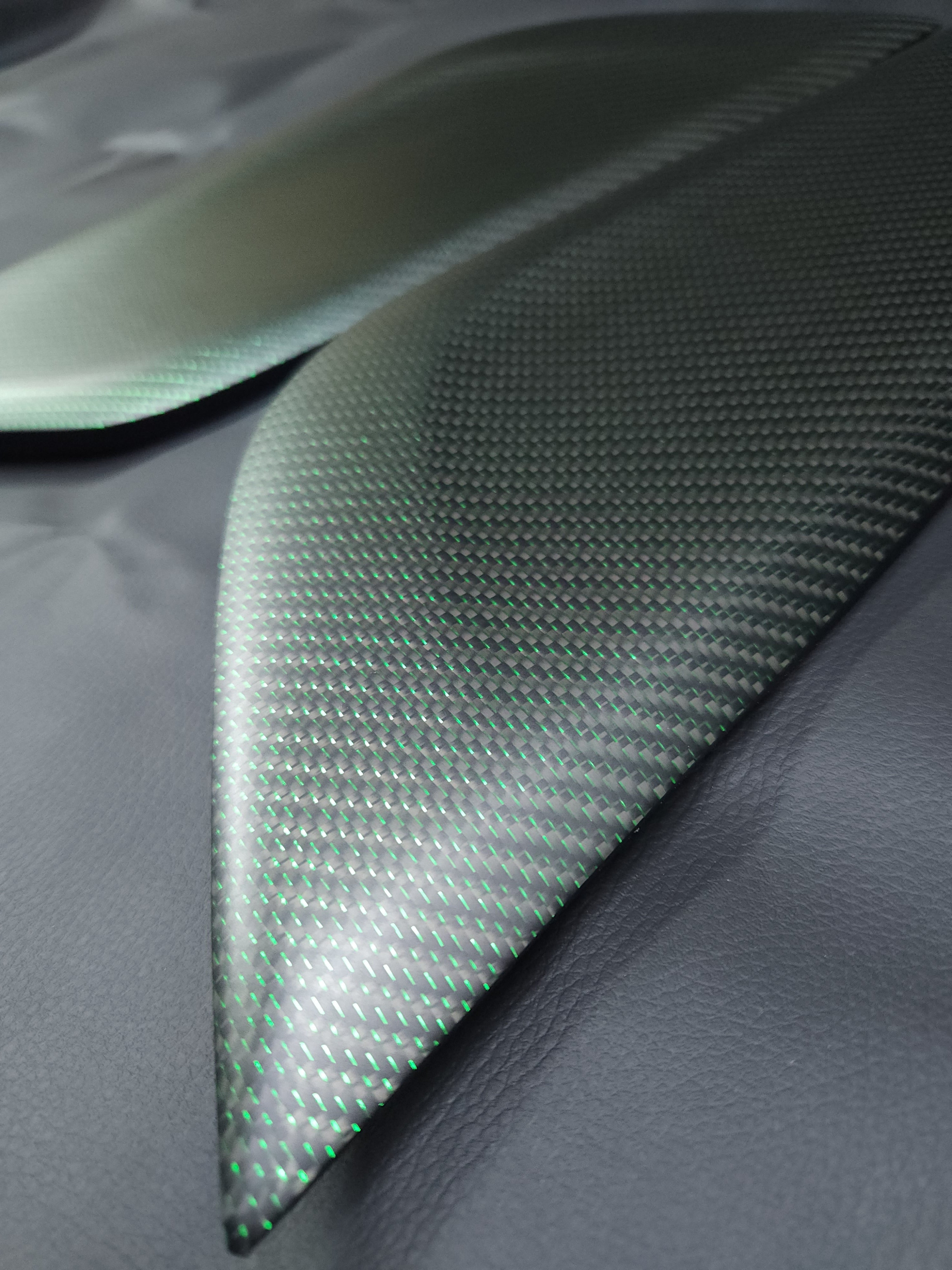 2015-2023 Mustang S550 Matte Reflective Green Carbon Fiber Knee Pads